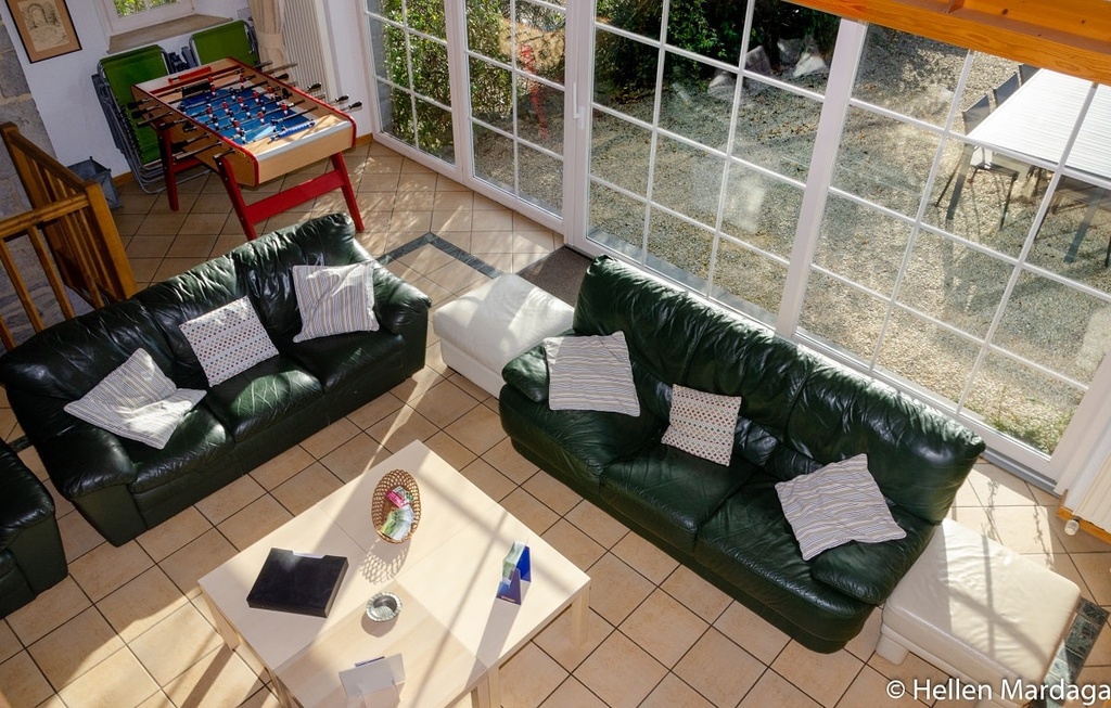 Gîte Al Pierîre - Salon - © Hellen Mardaga (1) - 1200px-min.jpg